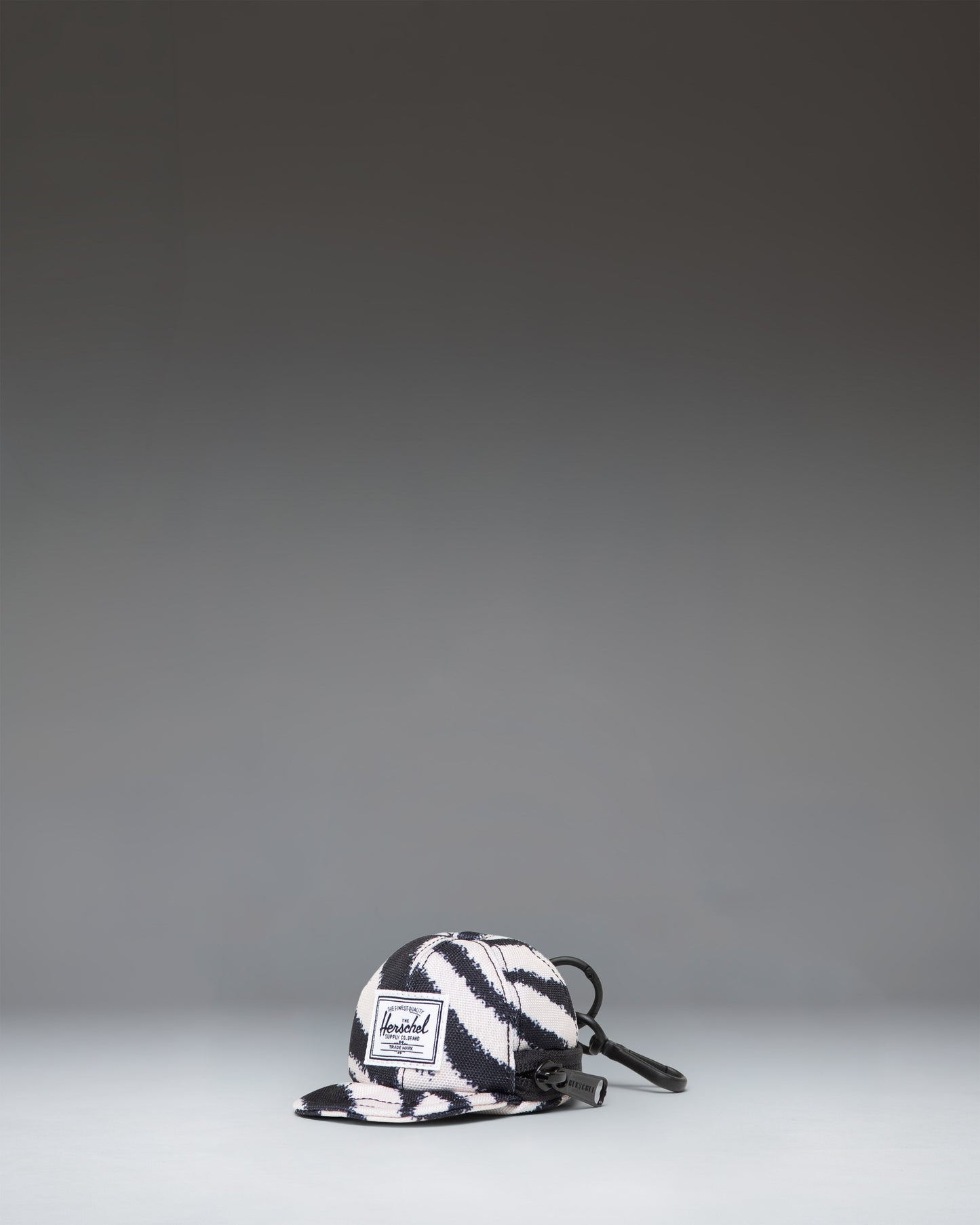 Sylas Classic Cap Bag Charm