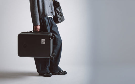 Herschel HeritageTM Hardshell Large CarryOn Luggage – Herschel Supply Co. USA